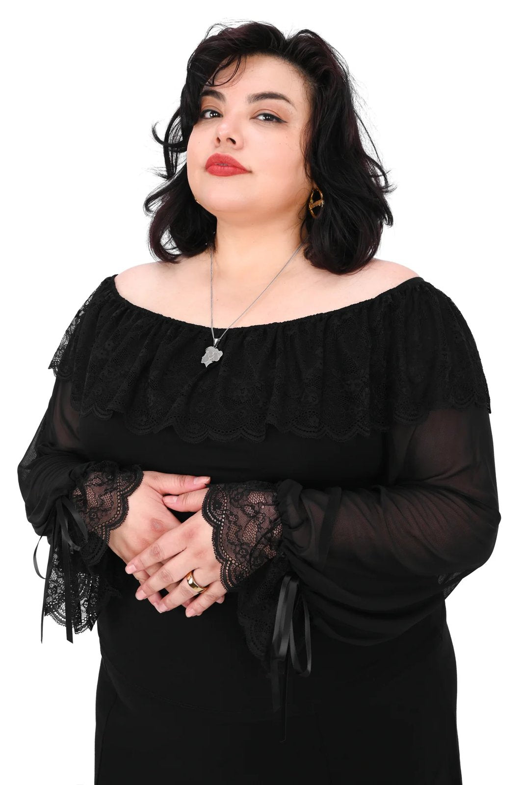 Carla Corazón modeling for Foxblood, photo 1.