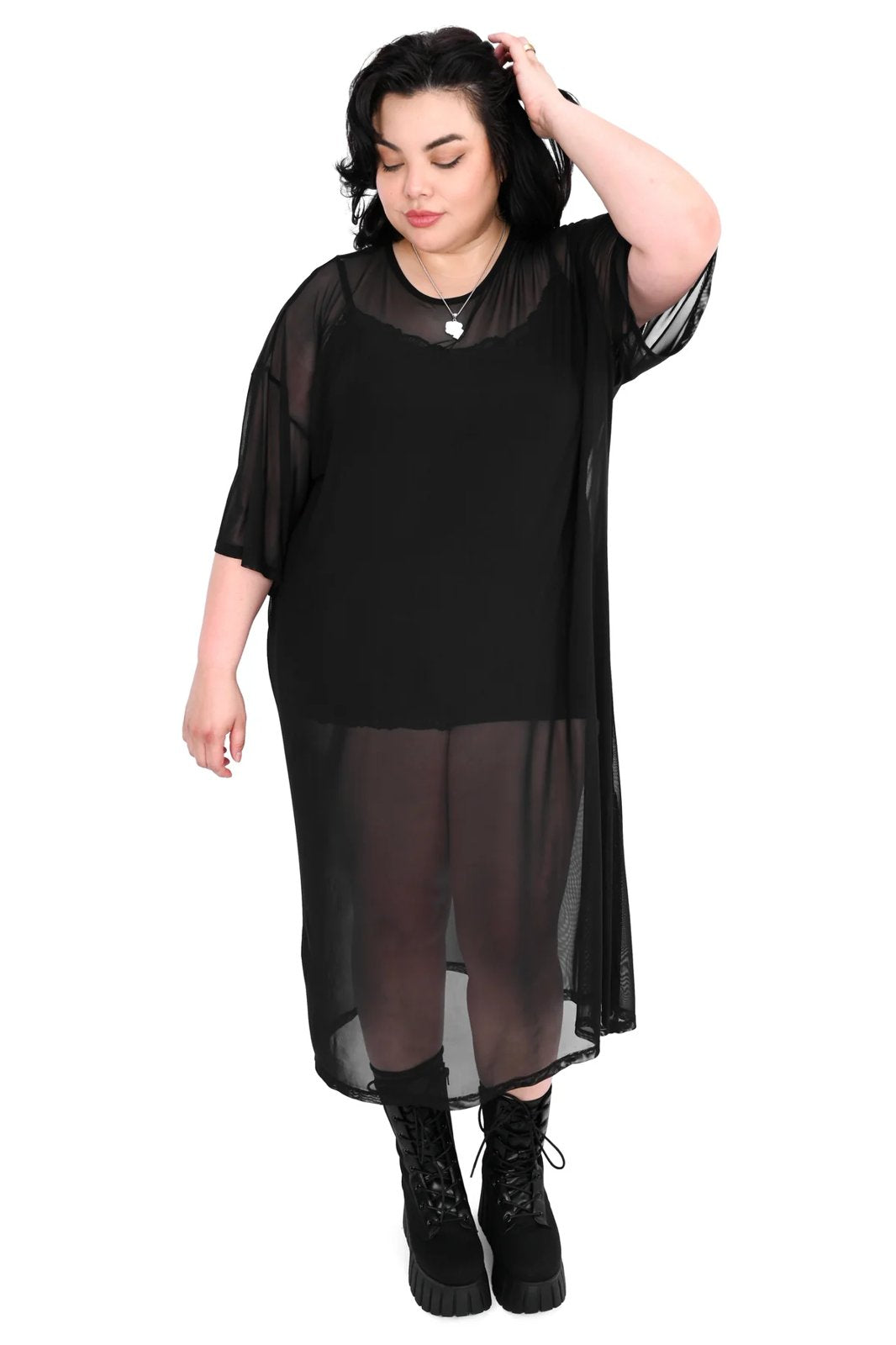 Carla Corazón modeling for Foxblood, photo 5.